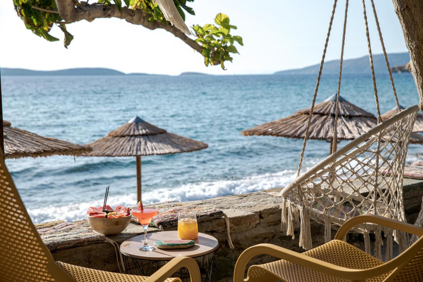Aneroussa Beach Hotel Баци Екстериор снимка