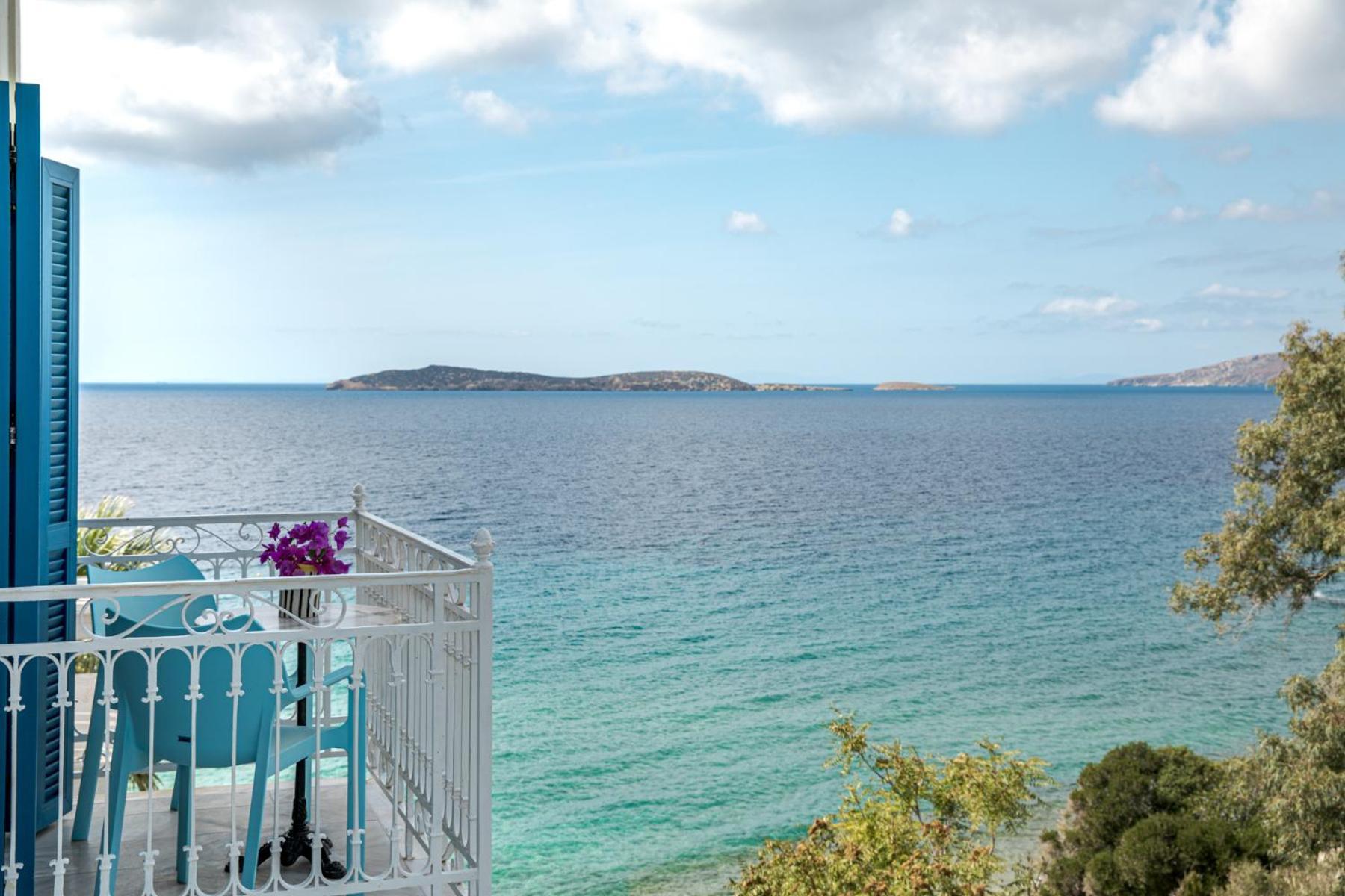 Aneroussa Beach Hotel Баци Екстериор снимка