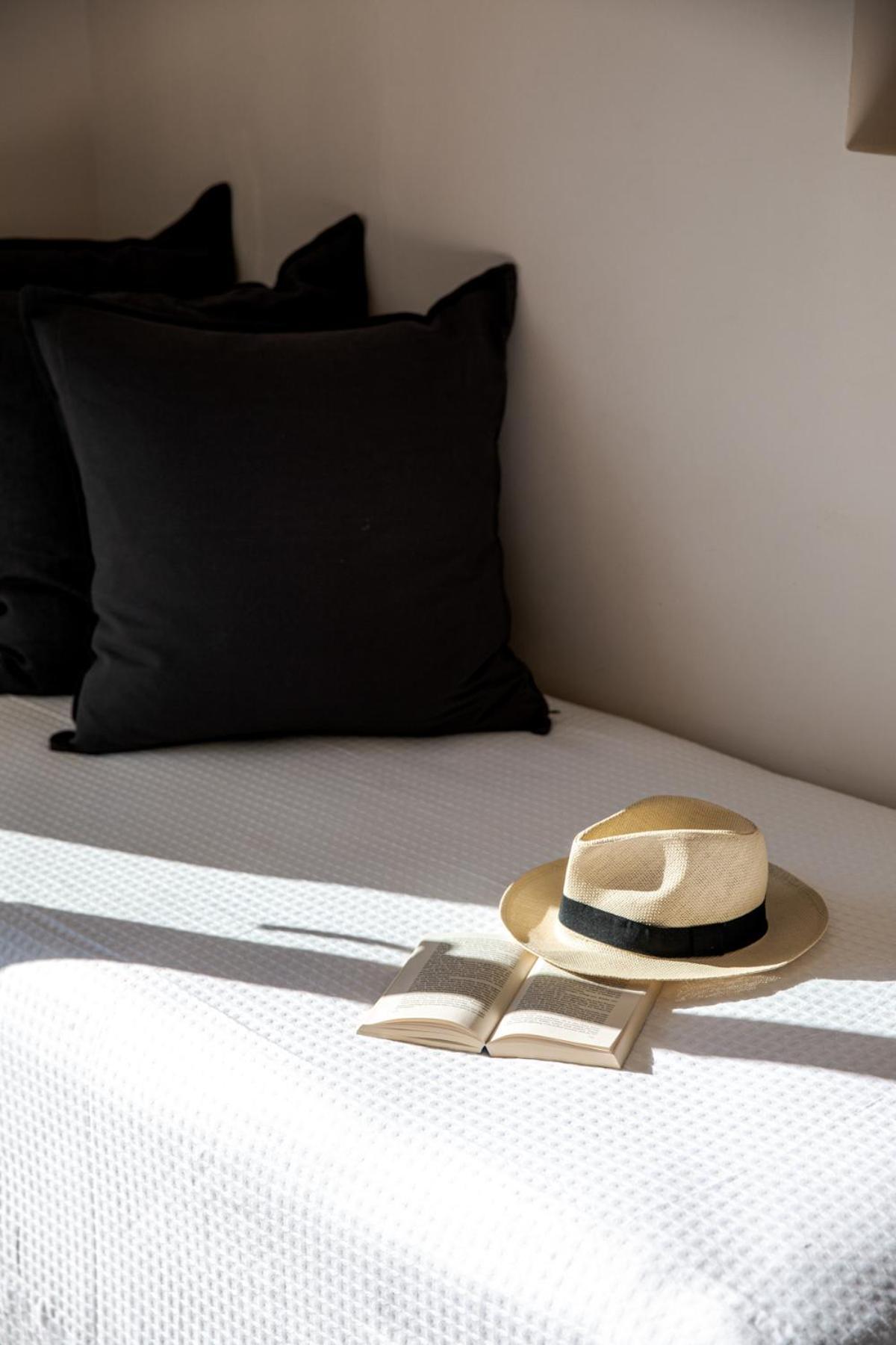Aneroussa Beach Hotel Баци Екстериор снимка