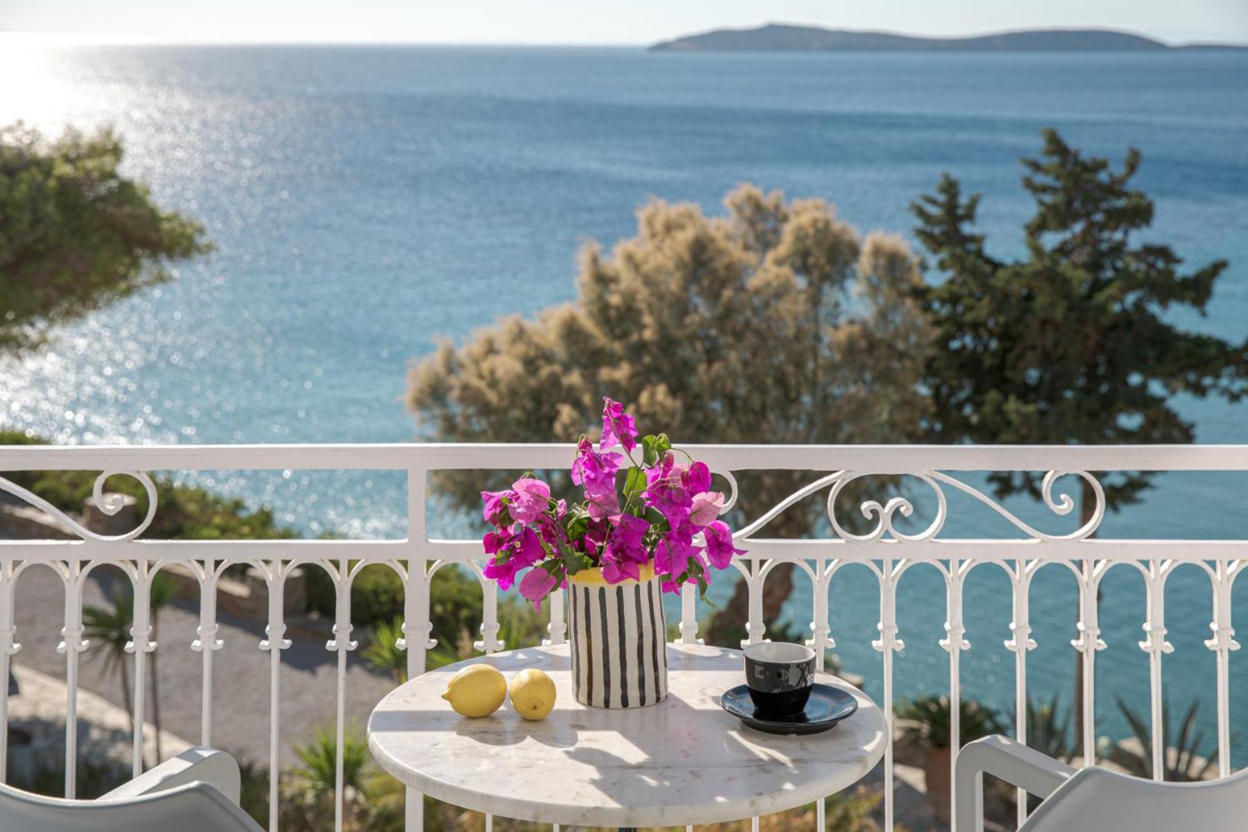 Aneroussa Beach Hotel Баци Екстериор снимка