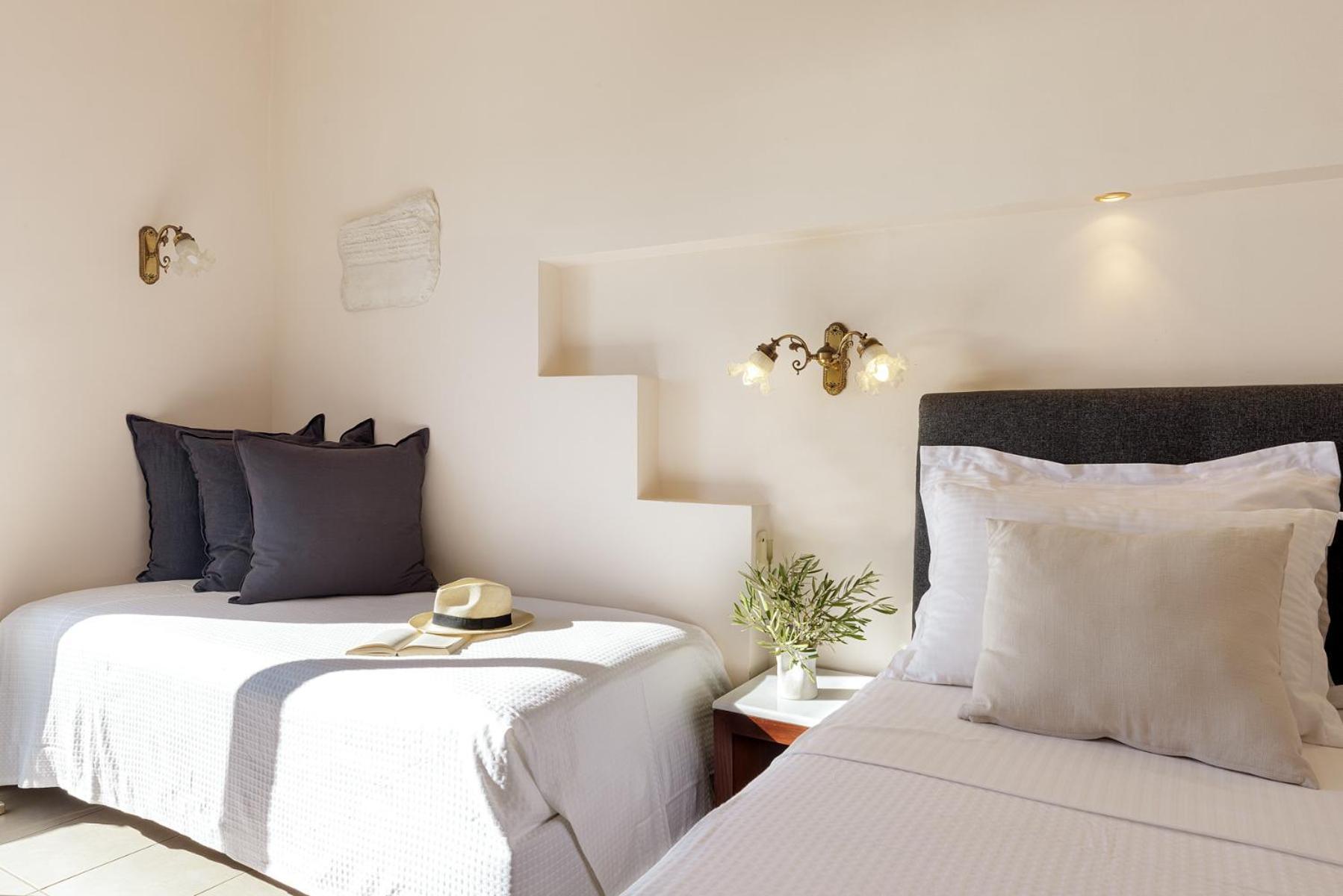 Aneroussa Beach Hotel Баци Екстериор снимка