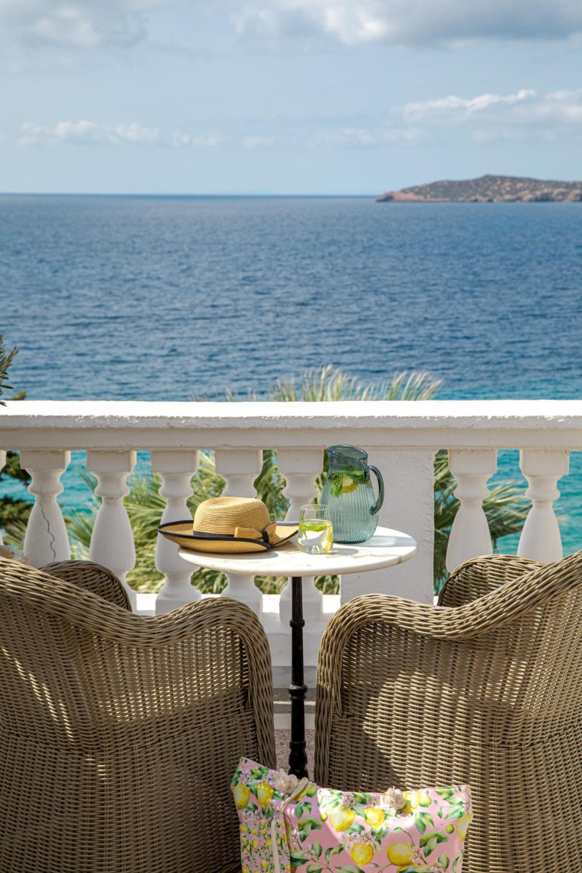 Aneroussa Beach Hotel Баци Екстериор снимка