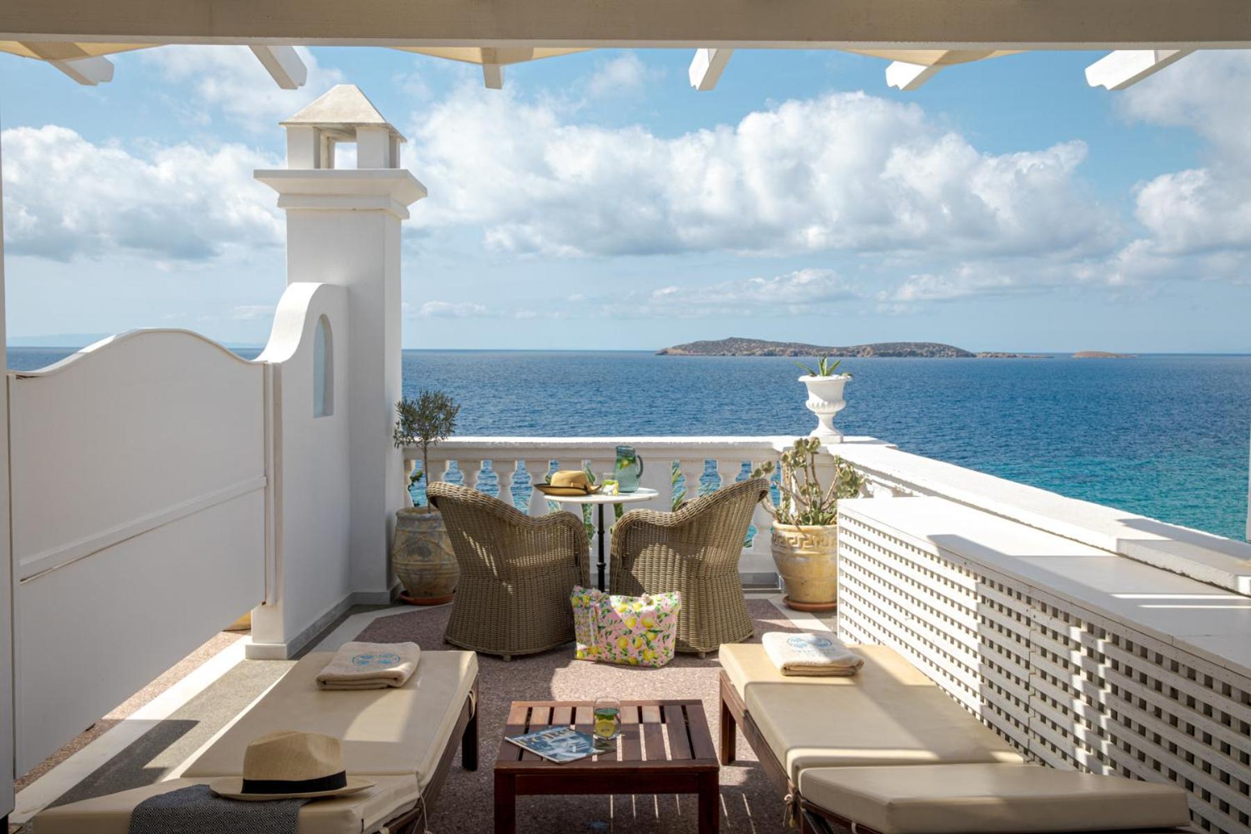 Aneroussa Beach Hotel Баци Екстериор снимка