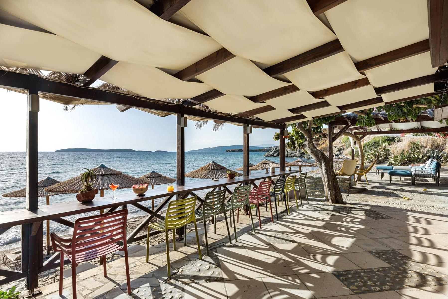 Aneroussa Beach Hotel Баци Екстериор снимка