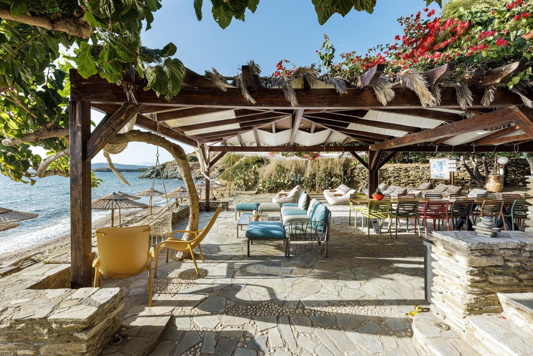 Aneroussa Beach Hotel Баци Екстериор снимка