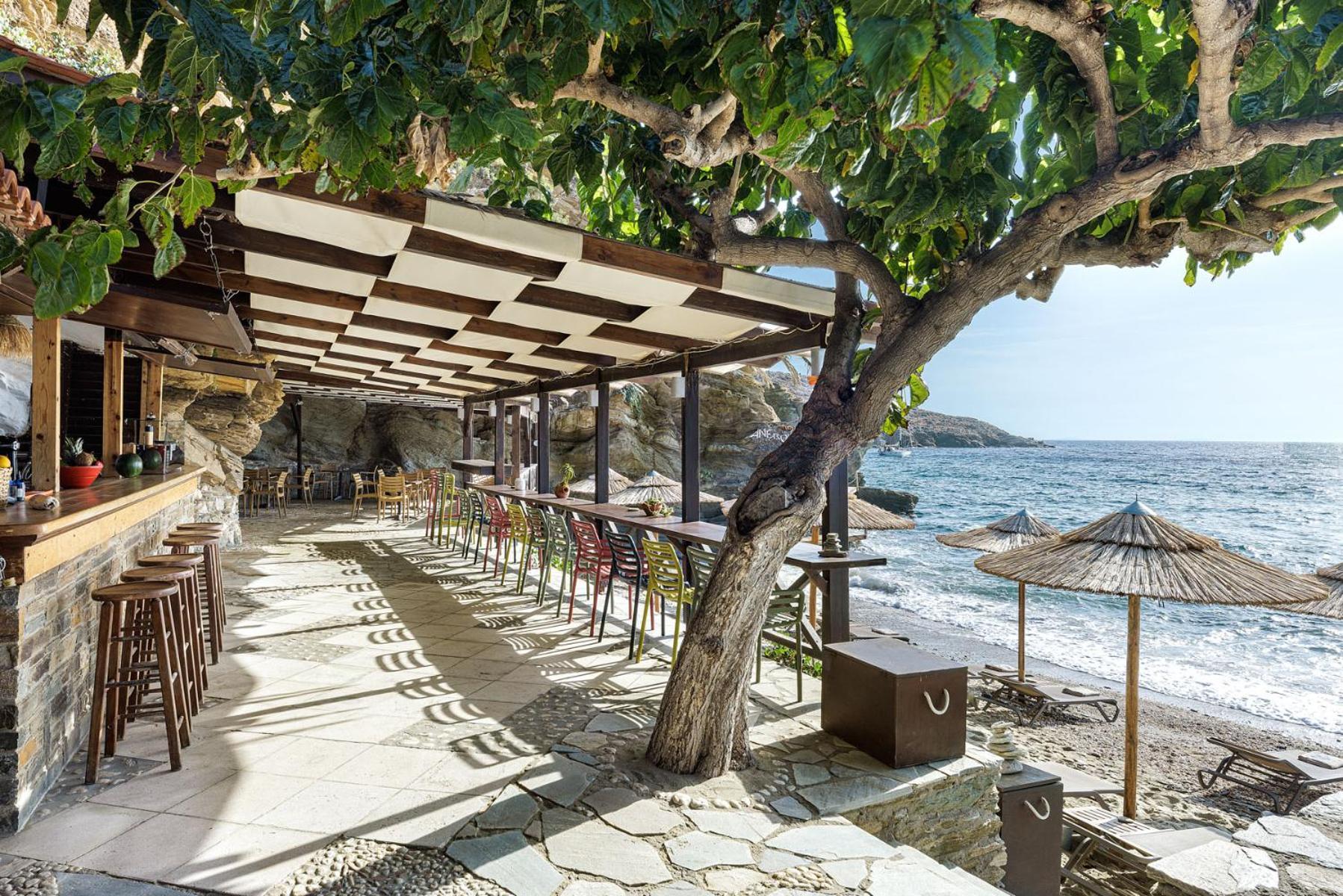 Aneroussa Beach Hotel Баци Екстериор снимка