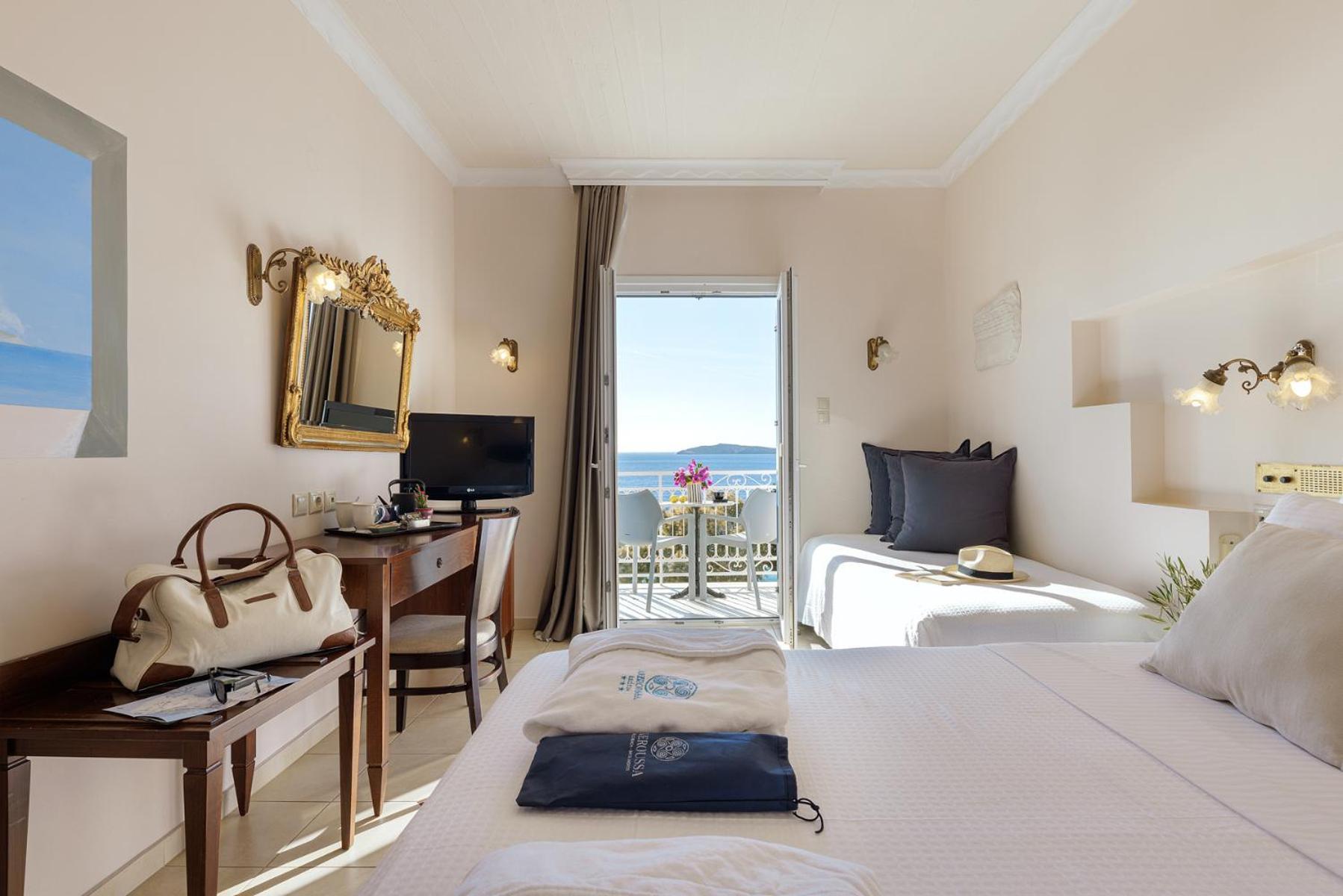 Aneroussa Beach Hotel Баци Екстериор снимка