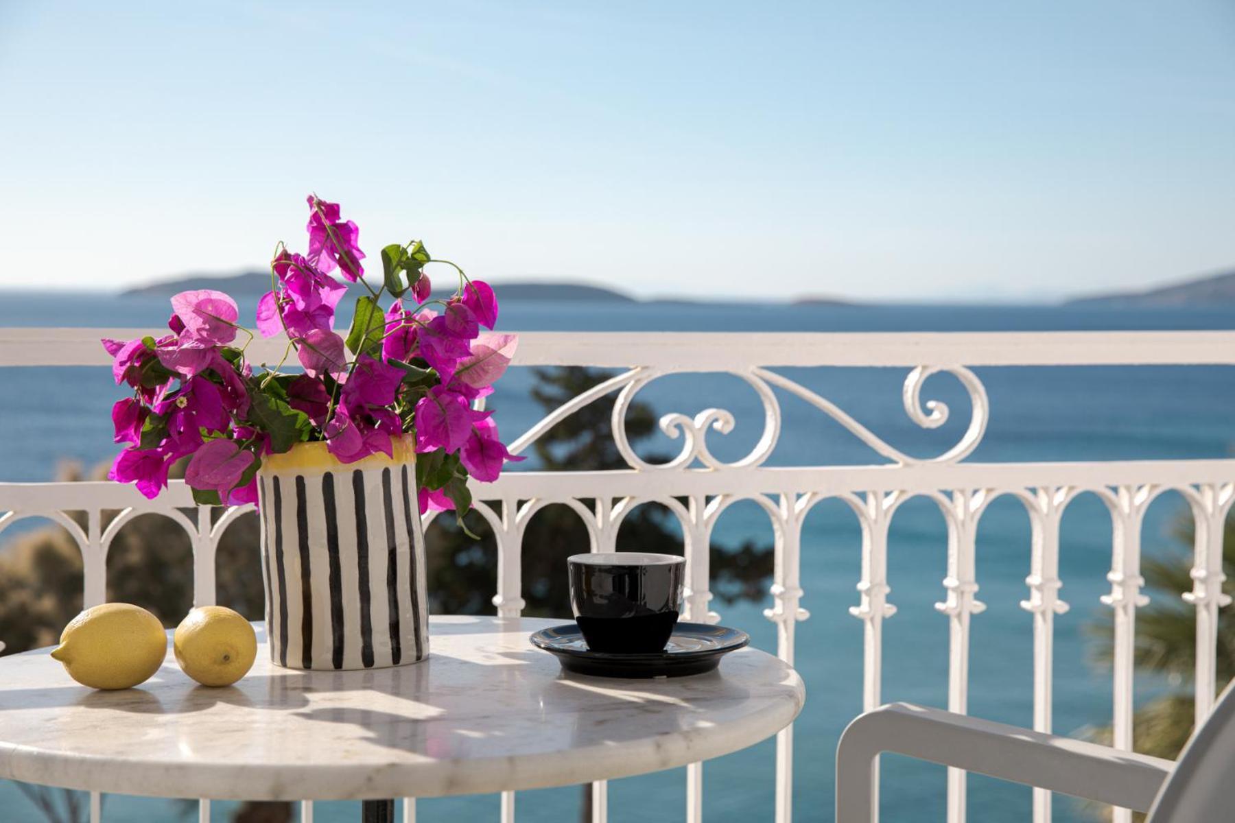 Aneroussa Beach Hotel Баци Екстериор снимка